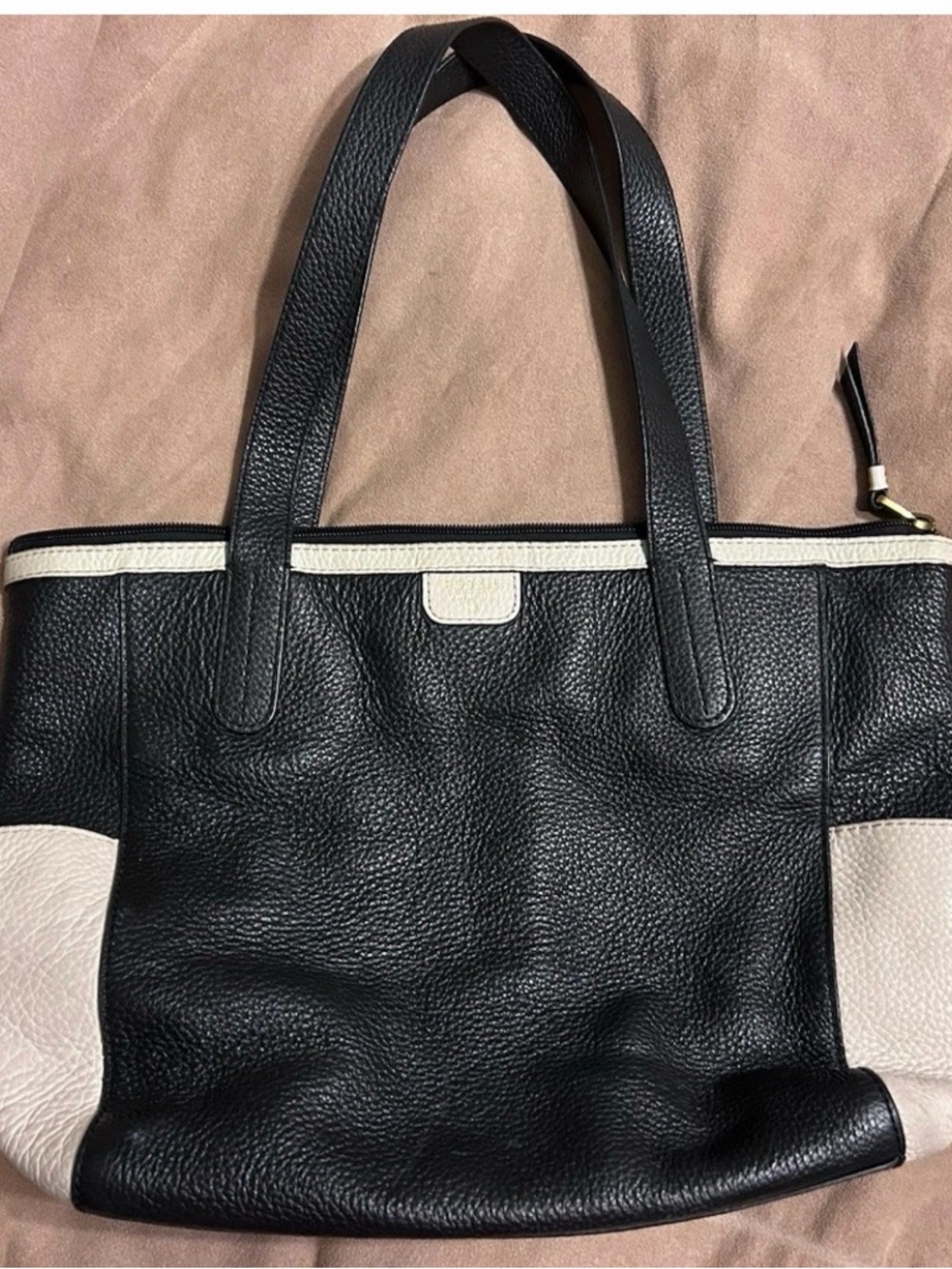 Fossil Black and Cream Leather Shoulder Tote
